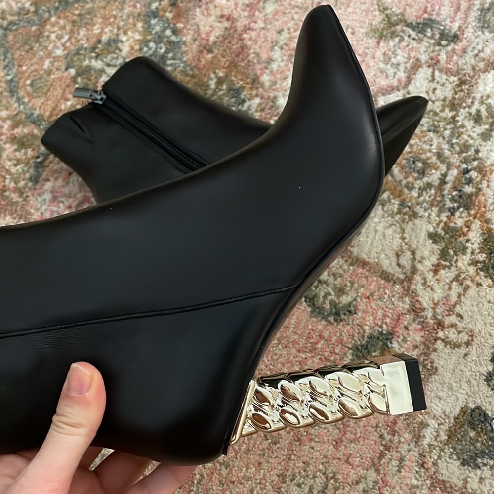 White House Black Market Size 6 black and silver boots